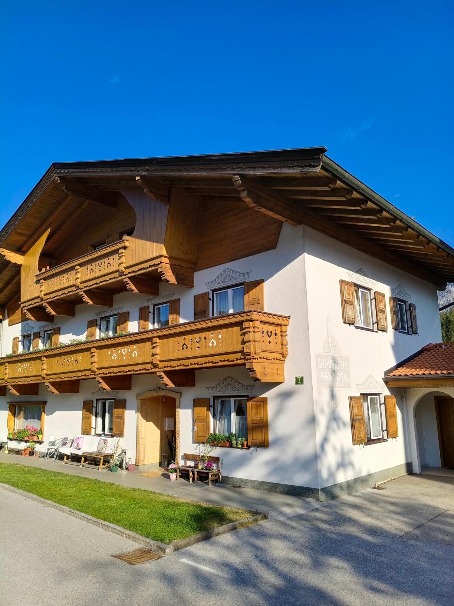 SchwoichHaus Waldhuberアパートメント エクステリア 写真